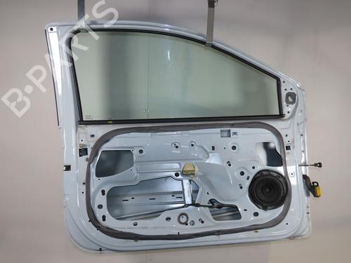 Used Left front door RENAULT TWINGO II (CN0_) 1.2 16V (CN04, CN0B) (75 hp) 24625389