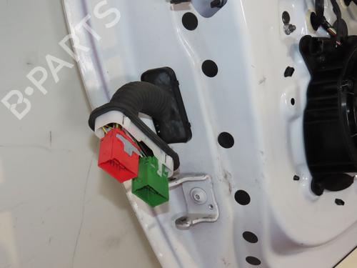 Used Right front door Right front door 38676698 38676698