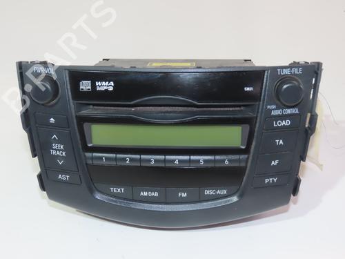 Used Radio TOYOTA RAV 4 III (_A3_) 2.2 D 4WD (ALA30_, ALA30R) (150 hp) 17996134