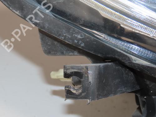 right-headlight-renault-clio-iii-br01-cr01-2005-2006-2007-2008-2009-2010-2011-2012-2013-2014-31796494 main image