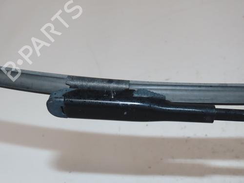 Used Front windshield wiper arm Front windshield wiper arm 37277086 37277086