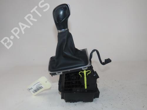 Used Shift knob Shift knob VW GOLF VII (5G1, BQ1, BE1, BE2) 1.5 TSI (150 hp) 40484369 40484369