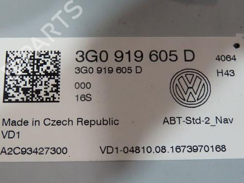 Used Radio VW TOURAN (5T1) 1.6 TDI (115 hp) 23161568