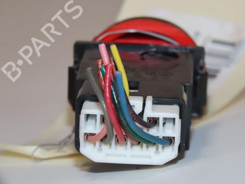 Used Warning switch HYUNDAI i20 I (PB, PBT) 1.2 (78 hp) 31119770