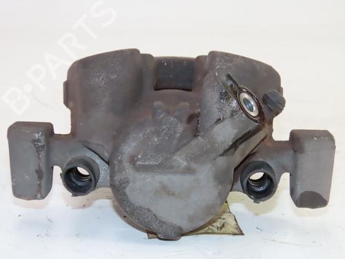 Used Right front brake caliper Right front brake caliper PEUGEOT 5008 II (MC_, MJ_, MR_, M4_) 1.5 BlueHDi 130 (MCYHZJ, MCYHZR, MCYHZX) (131 hp) 33835808 33835808