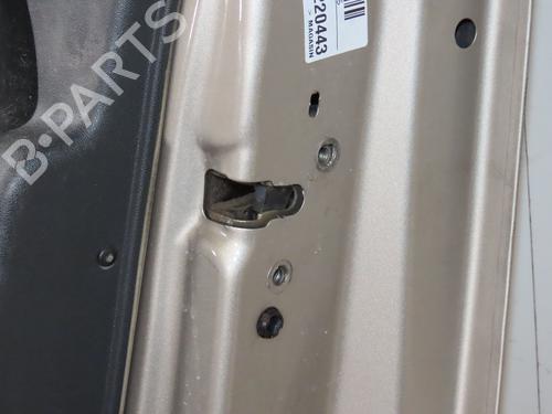 Used Right front door Right front door 37226550 37226550