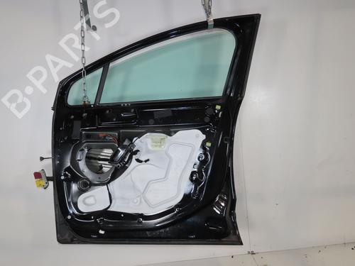 Right front door PEUGEOT 5008 (0U_, 0E_) 2.0 HDi 150 / BlueHDi 150 | BP32399952C3