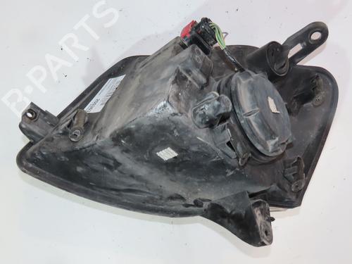 Faro derecho CITROËN BERLINGO / BERLINGO FIRST Box Body/MPV (M_) 1.6 HDI 75 (MB9HW) (75 hp) 28206359