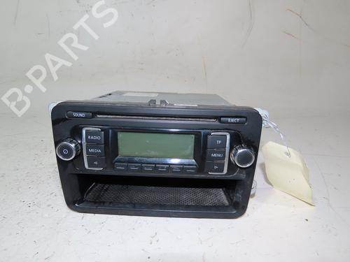 Used Radio VW TRANSPORTER T5 Van (7HA, 7HH, 7EA, 7EH) 2.0 TDI (84 hp) 19932644