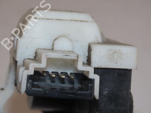 Used Tailgate lock RENAULT CLIO III (BR0/1, CR0/1) 1.2 16V (BR02, BR0J, BR11, CR02, CR0J, CR11) (75 hp) 30840756