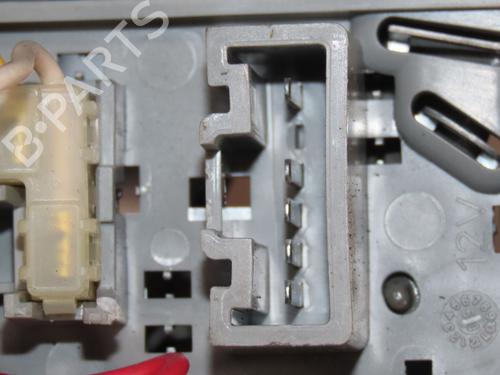 Used Right taillight Right taillight TOYOTA YARIS (_P9_) 1.4 D-4D (NLP90_, NLP90R) (90 hp) 33835913 33835913