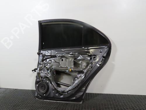 Used Right rear door Right rear door 16332675 16332675