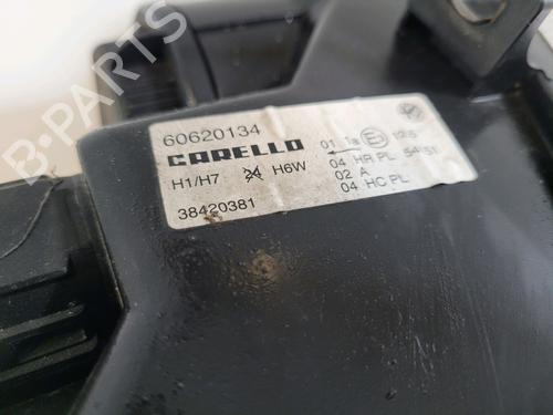 Used Right headlight ALFA ROMEO 156 Sportwagon (932_) 2.4 JTD (932.BXC00) (150 hp) 9029539