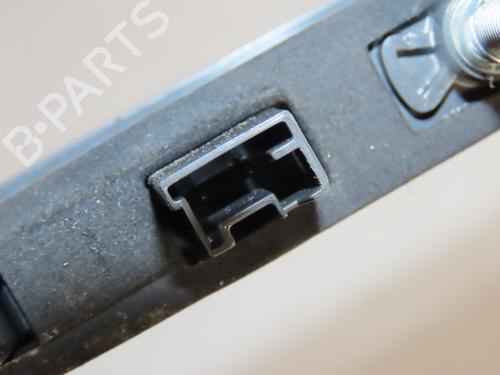 Troisième feu stop PEUGEOT 308 II (LB_, LP_, LW_, LH_, L3_) 1.6 HDi (92 hp) 31865639