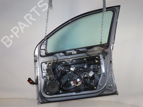 Used Right front door VW GOLF VI (5K1) 1.6 TDI (105 hp) 24488572
