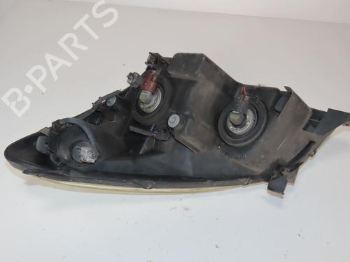 Used Right headlight TOYOTA COROLLA Verso (ZER_, ZZE12_, R1_) 2.0 D-4D (CUR10_, CUR10R) (116 hp) 29901687