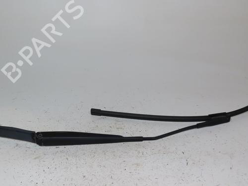 Front windshield wiper arm FORD KUGA II (DM2) 2.0 TDCi | BP24302754C143