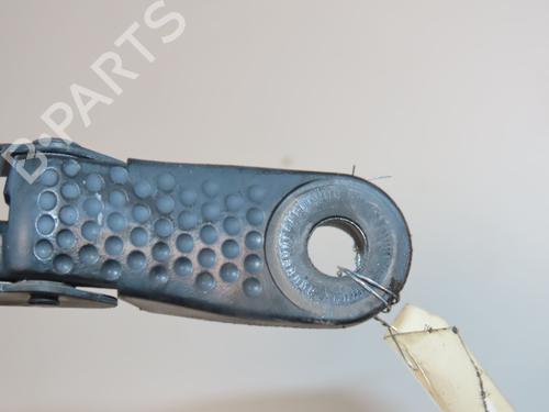 Used Front windshield wiper arm RENAULT CLIO III (BR0/1, CR0/1) 1.5 dCi (C/BR0G, C/BR1G) (68 hp) 31152034