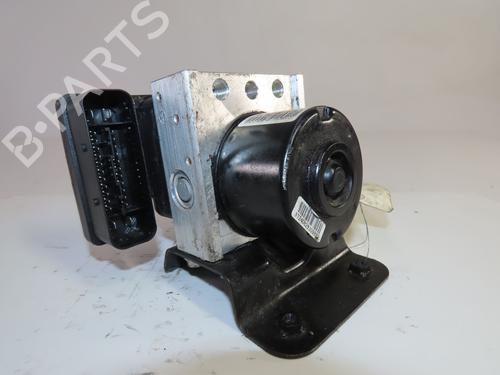 Used ABS pump ABS pump TOYOTA YARIS (_P9_) 1.0 VVT-i (KSP90_, KSP90R) (69 hp) 33416294 33416294
