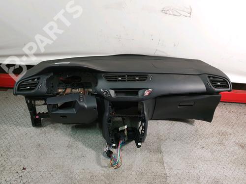 Used Dashboard Dashboard CITROËN C3 II (SC_) 1.0 VTi 68 (68 hp) 9011714 9011714