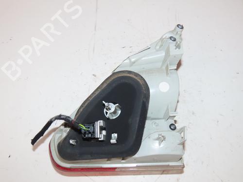 left-tailgate-light-peugeot-2008-i-cu_-2013-25906238 main image