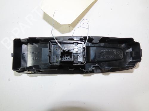 Switch RENAULT SCÉNIC IV (J9_) 1.7 Blue dCi 150 (J9A7, J9A8) | BP16400382I30 