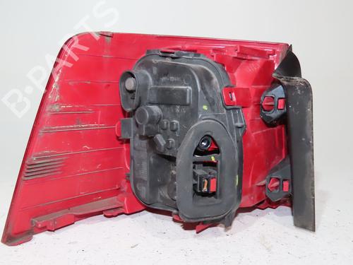 right-taillight-vw-sharan-7n1-7n2-2010-2011-2012-2013-2014-2015-2016-2017-2018-2019-2020-2021-2022-24489960 main image