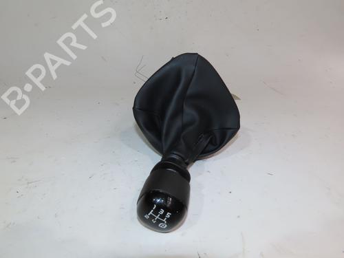 Used Gear lever FIAT PANDA (312_, 319_) 1.2 (312PXA1A) (69 hp) 19104463