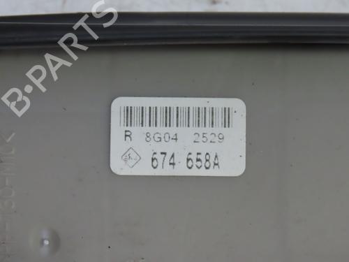 Fuse box RENAULT CLIO III (BR0/1, CR0/1) 1.5 dCi (C/BR0G, C/BR1G) | BP32038427E1