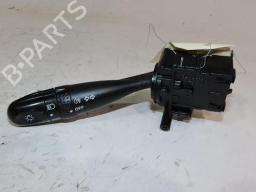 Used Headlight switch TOYOTA YARIS (_P1_) 1.0 (SCP10_, SCP10R) (68 hp) 19391534
