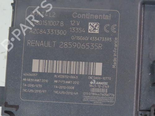 Lector de tarjetas RENAULT CAPTUR I (J5_, H5_) 1.5 dCi 90 (J5N4, J5M5, J5MW, J5M6, J5AL, J5AJ) (90 hp) 28330910
