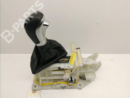 Used Gear lever HYUNDAI i20 II (GB, IB) 1.0 T-GDI (120 hp) 12136563