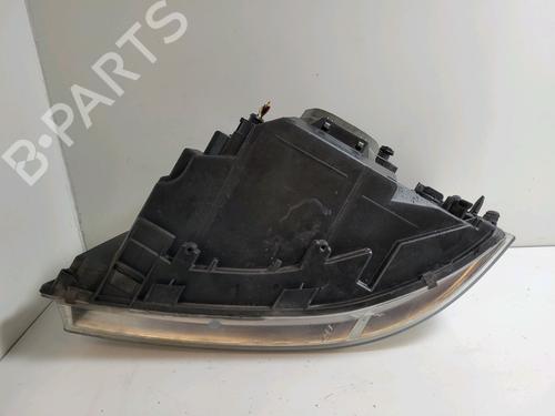 Used Right headlight VW TRANSPORTER T5 Van (7HA, 7HH, 7EA, 7EH) 1.9 TDI (84 hp) 9026076