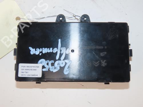 Used Interior roof light DS DS 3 / DS 3 CROSSBACK (UR_, UC_, UJ_) 1.2 PureTech 130 (URHNSS) (131 hp) 25041094