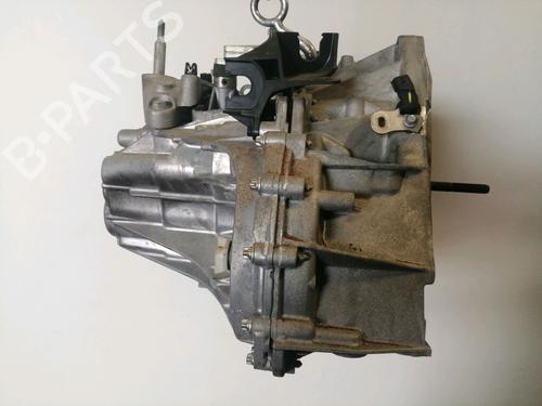Used Gearbox Gearbox RENAULT CAPTUR I (J5_, H5_) 1.3 TCe 150 (J5NK, J5JS) (150 hp) 15745895 15745895