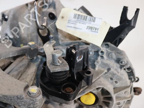 gearbox-dacia-sandero-ii-2012-39698584 main image