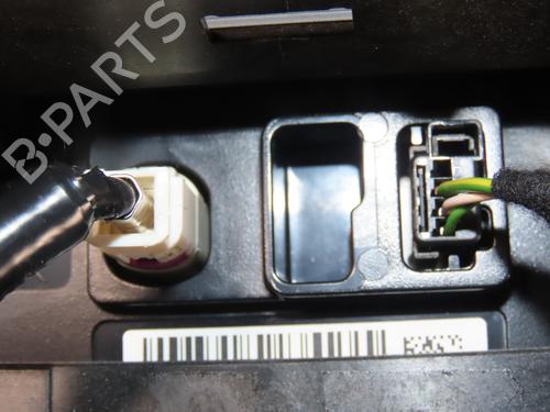 Multifunctionele display PEUGEOT 2008 II (UD_, US_, UY_, UJ_, UR_, UC_) 1.2 PureTech 130 (USHNS, URHNS) (130 hp) 30291821