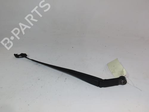 Used Front windshield wiper arm TOYOTA LAND CRUISER PRADO (_J15_) 3.0 D-4D (KDJ155_, KDJ150_, KDJ150R, KDJ155R) (190 hp) 18206230