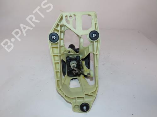 Leva del cambio Leva del cambio MERCEDES-BENZ A-CLASS (W169) A 160 (169.031, 169.331) (95 hp) 36940697 36940697