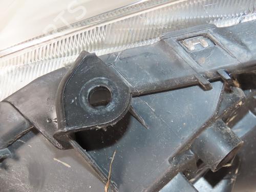 Used Left headlight TOYOTA YARIS (_P9_) 1.0 VVT-i (KSP90_, KSP90R) (69 hp) 30652084