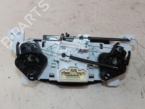 Used Climate control Climate control 37675664 37675664