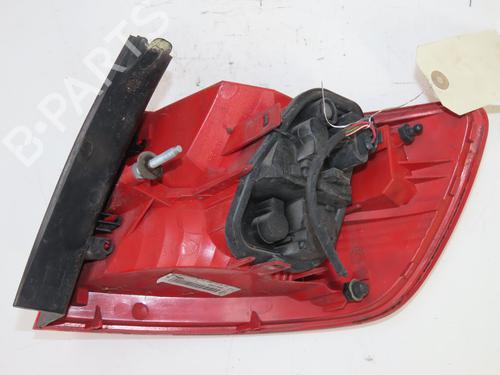 Used Left taillight Left taillight 39627900 39627900