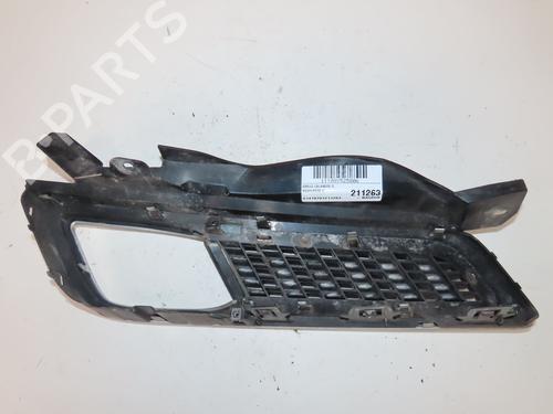 Used Grille NISSAN MICRA III (K12) 1.2 16V (80 hp) 28685495