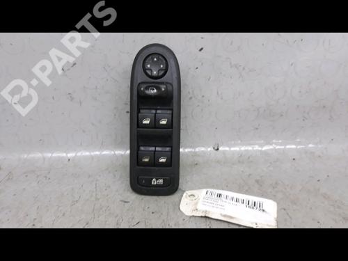 Used Left front window switch Left front window switch CITROËN C5 III (RD_) 1.6 HDi 110 (RD9HZC) (109 hp) 9015380 9015380