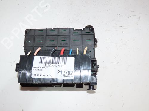 Used Fuse box PEUGEOT 206+ (2L_, 2M_) 1.4 i (2LKFWA, 2MKFWA) (75 hp) 29380384