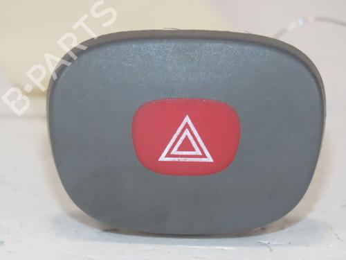 Pulsante luci di emergenza RENAULT CLIO II (BB_, CB_) 1.4 (B/CB0C, B/CB0S) | BP30868207I22