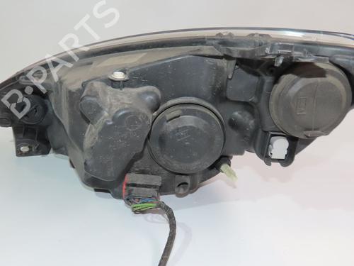 Used Right headlight PEUGEOT 1007 (KM_) 1.4 HDi (68 hp) 27095422