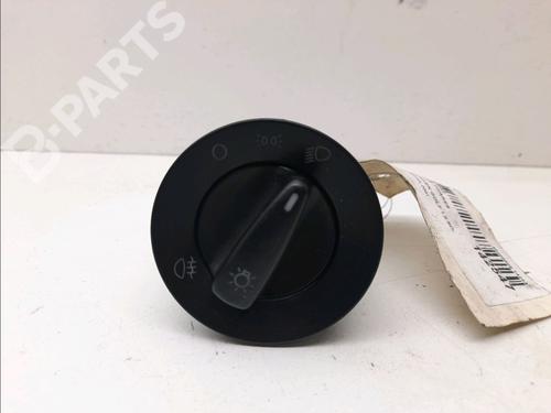 Used Headlight switch VW GOLF IV (1J1) 1.9 SDI (68 hp) 9013715