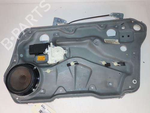 Rudehejsemekanisme Højre foran VW BORA I (1J2) 1.9 TDI | BP31031080C23