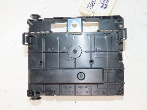 Used Fuse box Fuse box 38548638 38548638